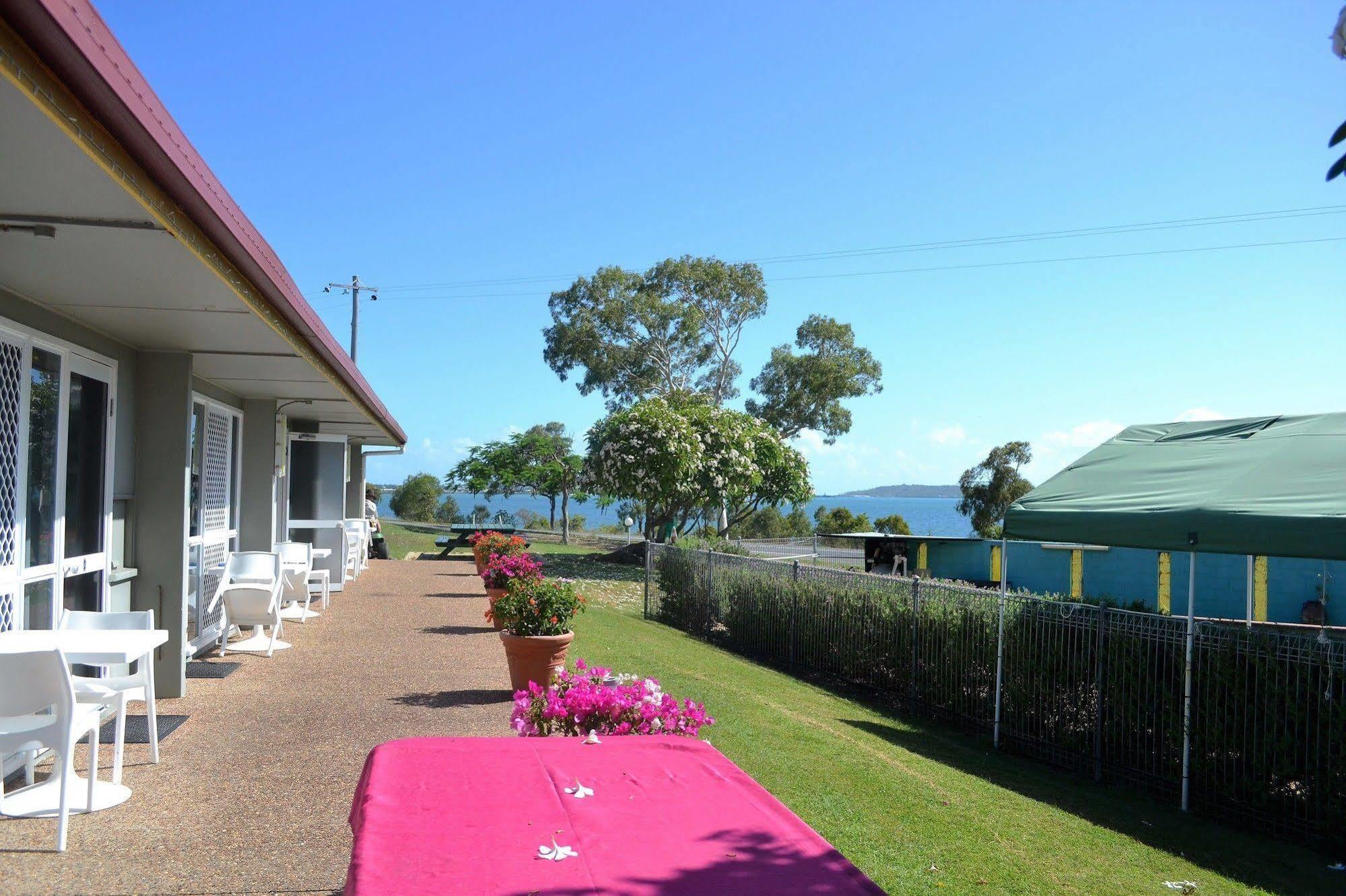 Ocean View Motel Bowen Exteriör bild