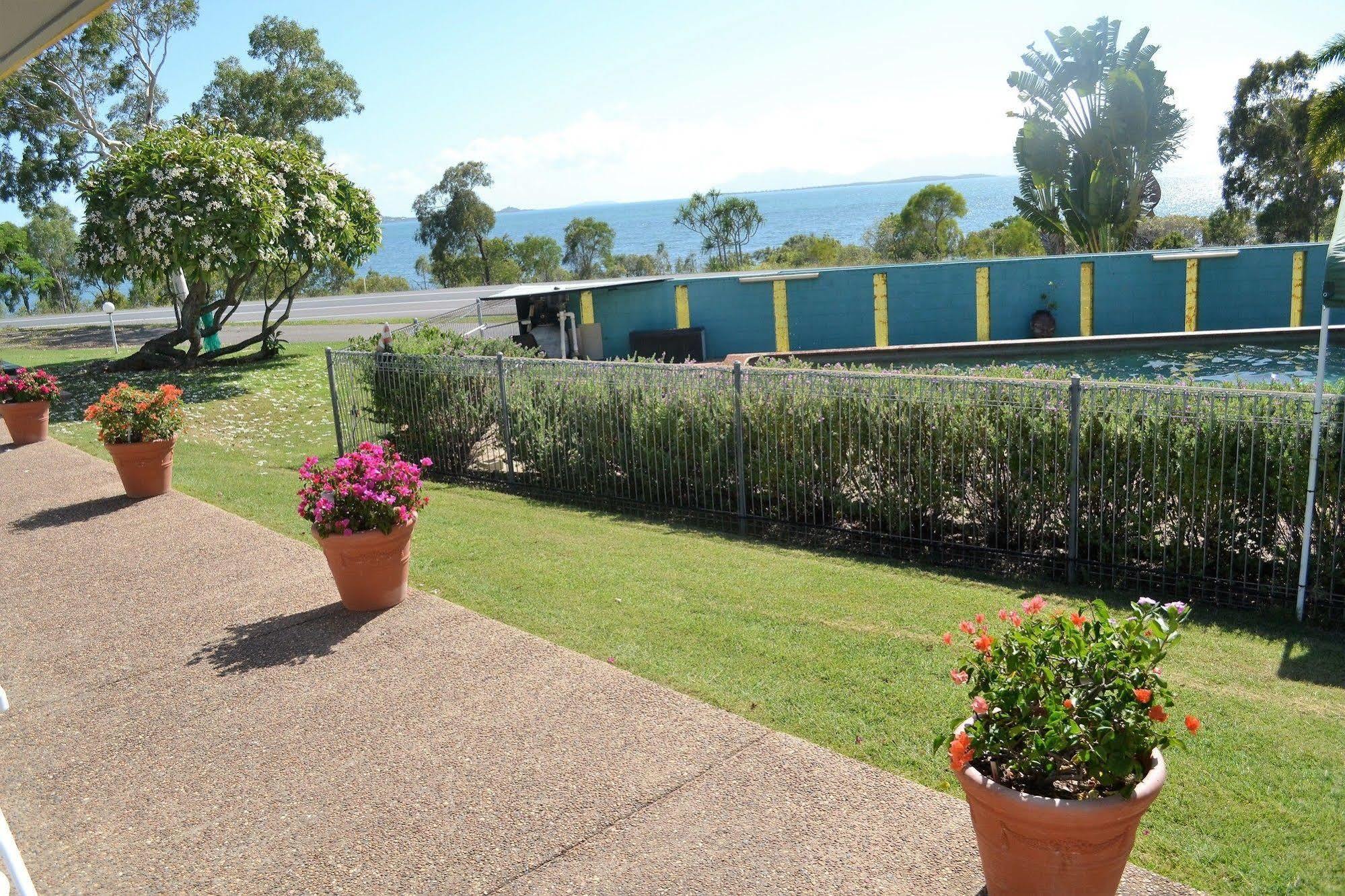 Ocean View Motel Bowen Exteriör bild